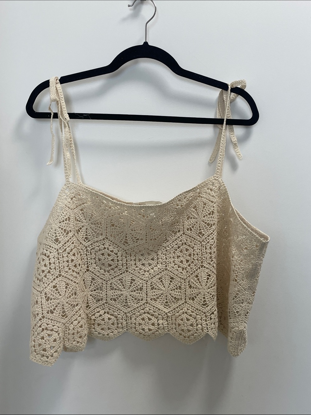 Brand New Never Worn H&M Crochet Tie-Shoulder Camisole in Cream